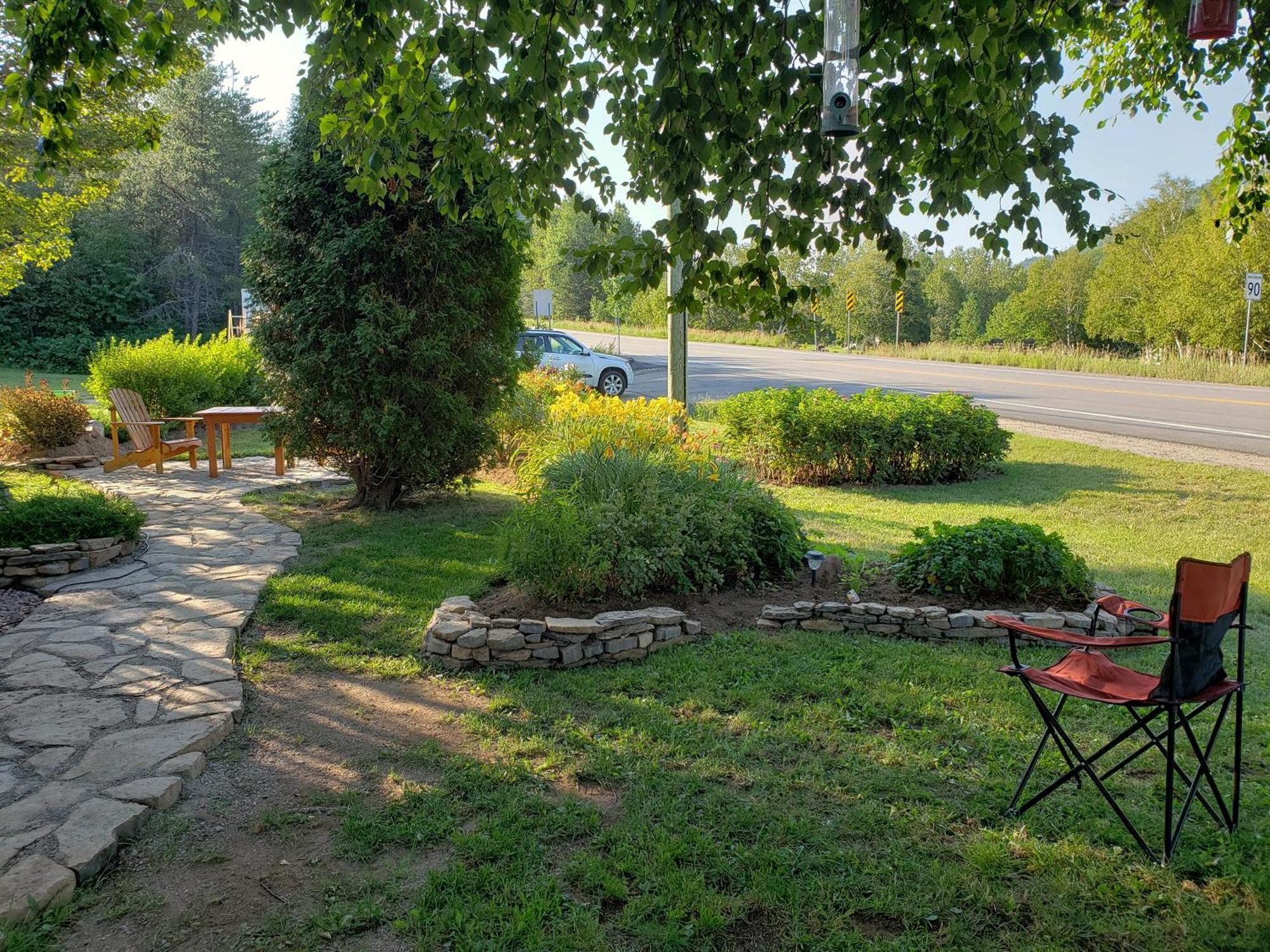 Residence Touristique Les Bouleaux Petit-Saguenay Екстер'єр фото
